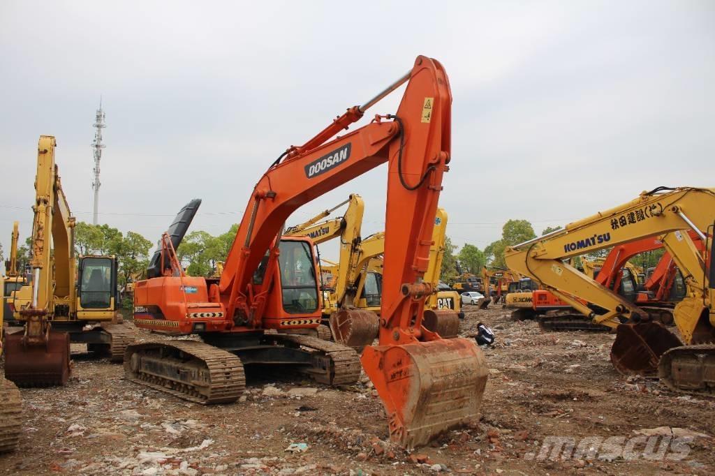 Doosan 220 LC-7 Excavadoras sobre orugas