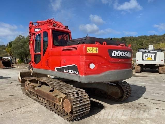 Doosan DX 235 LC Excavadoras sobre orugas
