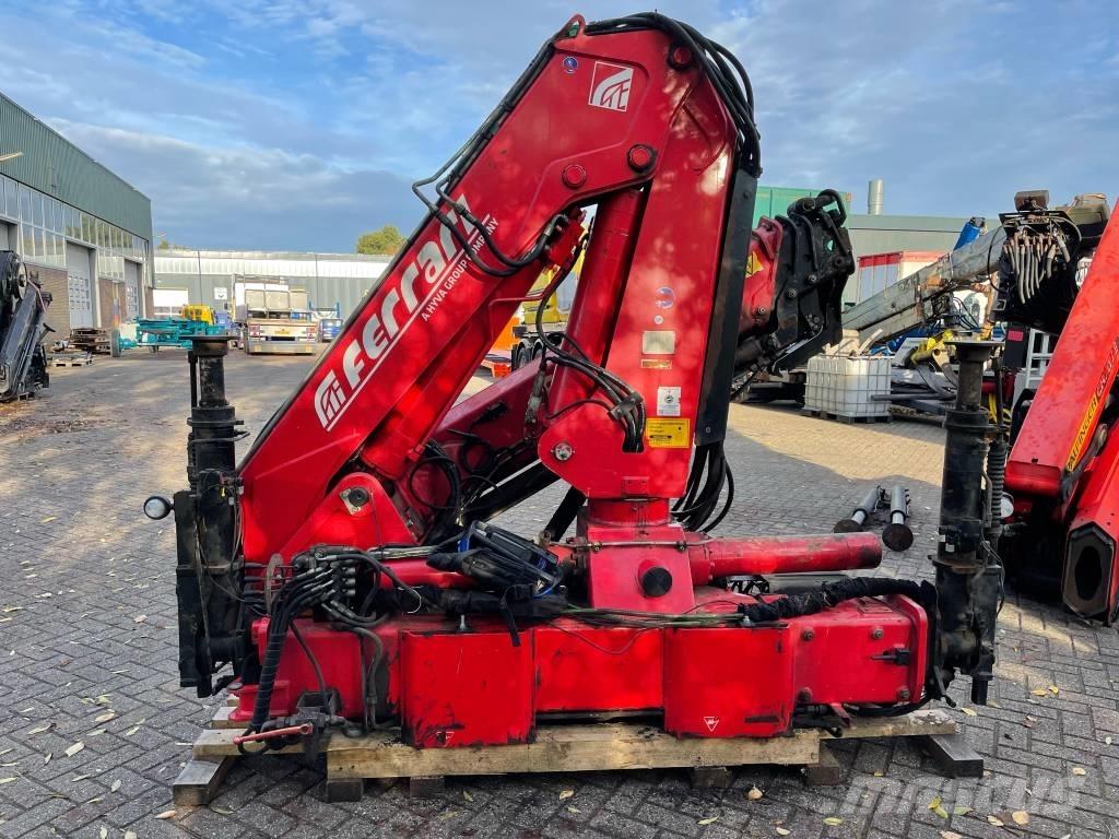 Ferrari F 178 A.3 Grúas cargadoras
