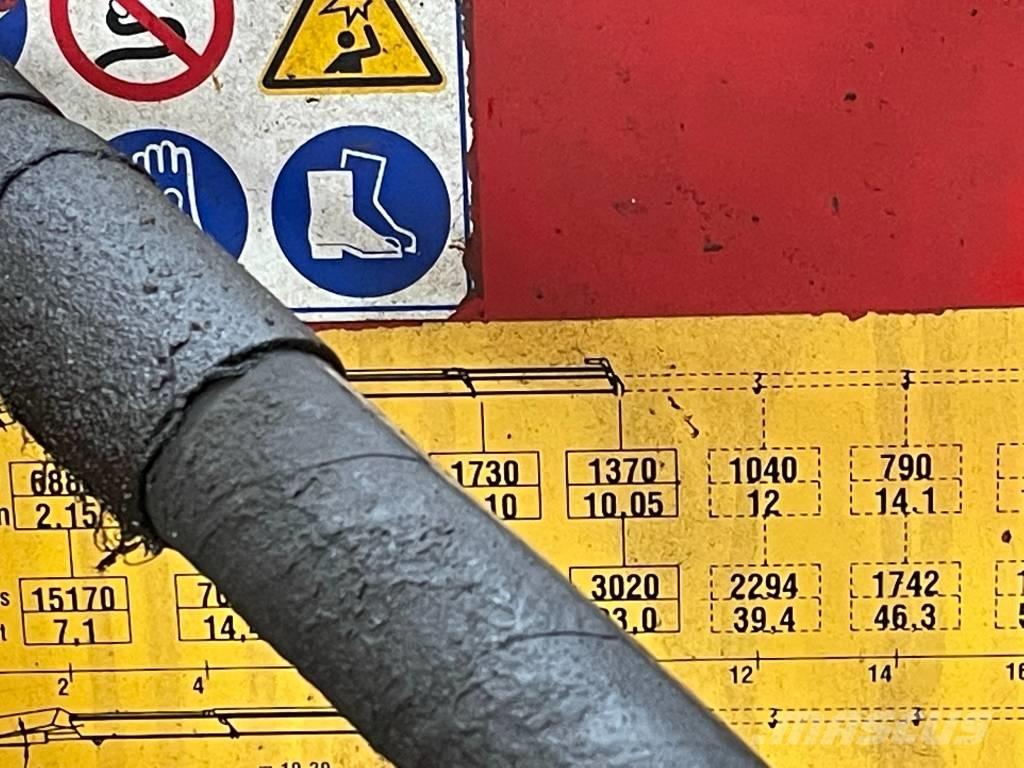 Ferrari F 178 A.3 Grúas cargadoras