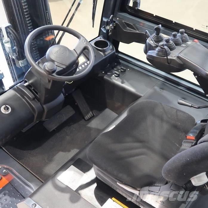 Toyota 8FBMT30 Carretillas de horquilla eléctrica