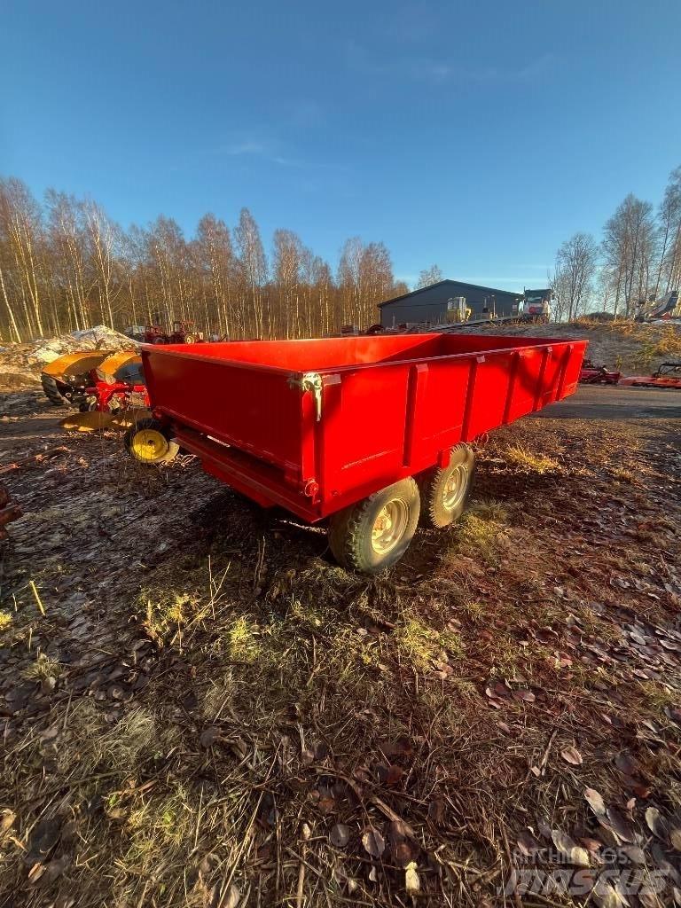 Tippvagn 8 Remolques con caja de volteo