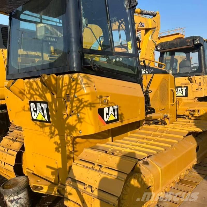 CAT D 5 K Buldozer sobre oruga