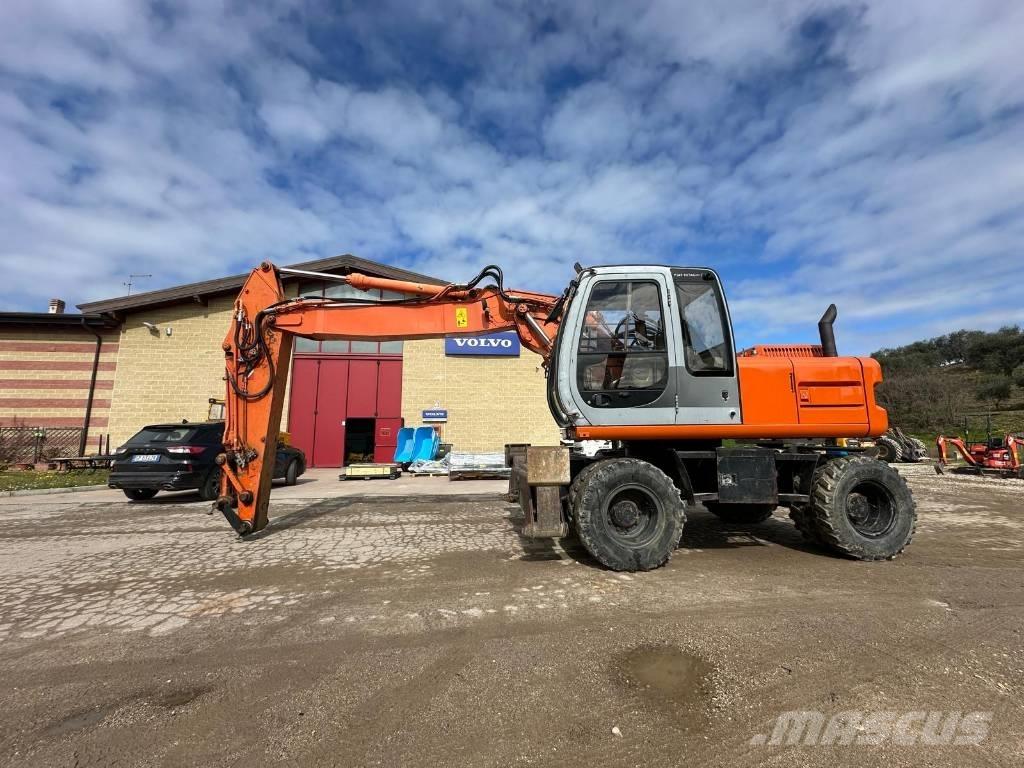 Hitachi EX 165 Excavadoras de ruedas