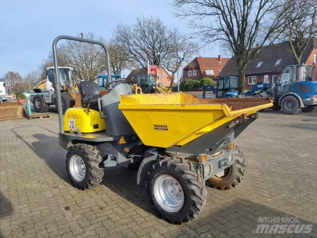 Wacker Neuson 2001 Vehículos compactos de volteo