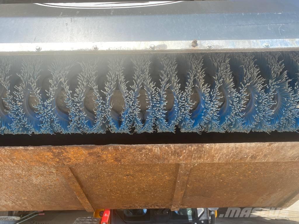  UEMME MANTA 2100 HD Cepillos