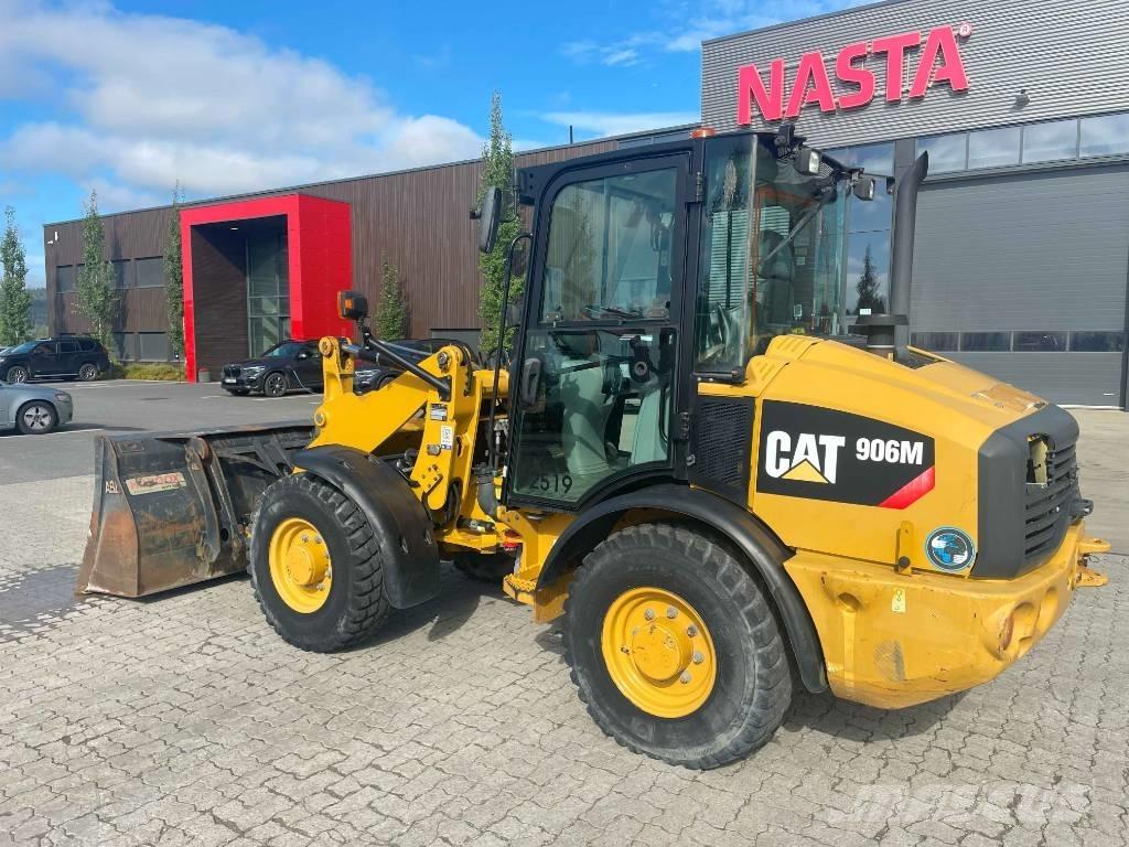CAT 906M Cargadoras sobre ruedas