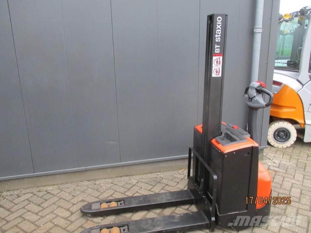 BT SWE 080L Montacargas manual