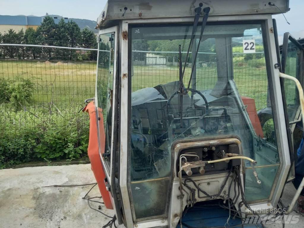 Massey Ferguson 3080 Cabina