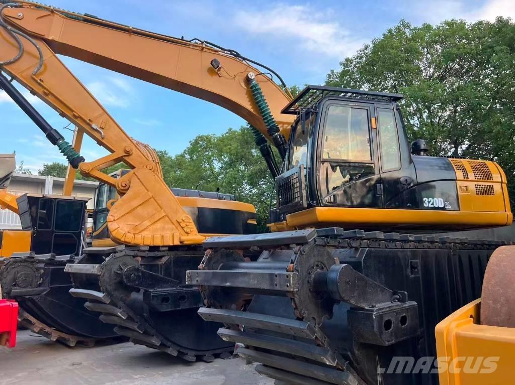 CAT 320D2 Excavadoras anfibio