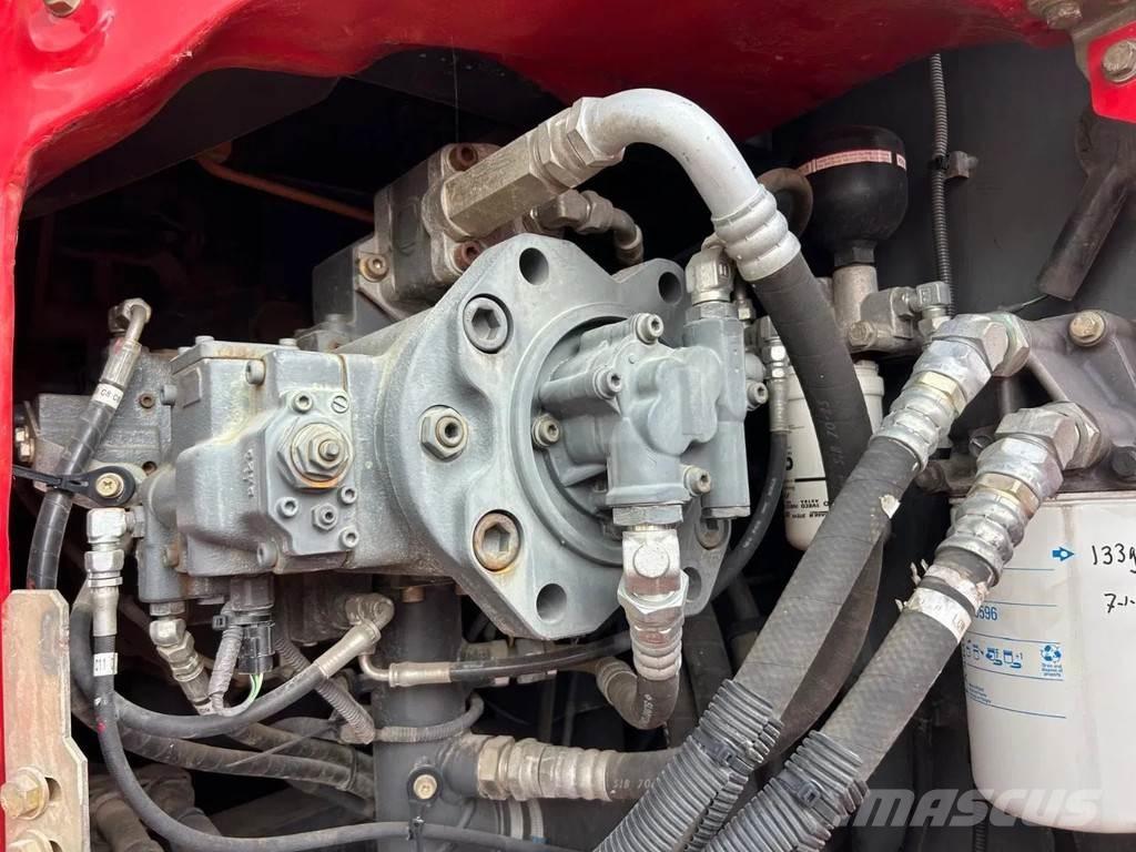 CASE CX235C SR Excavadoras sobre orugas