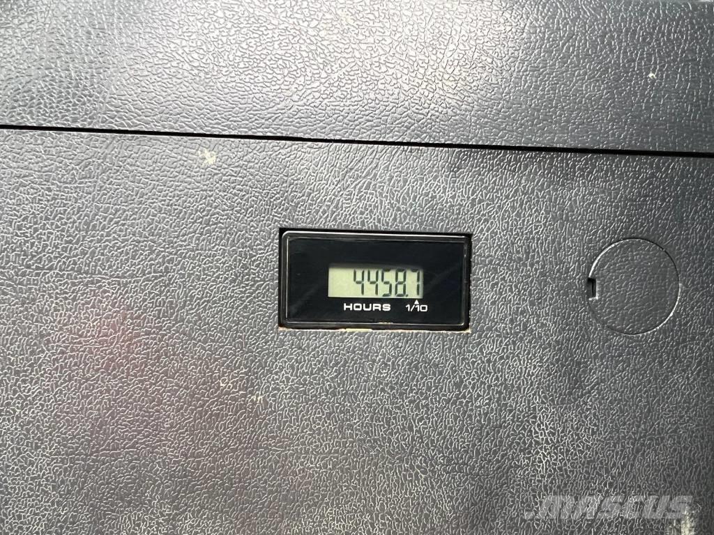 Hyundai HX 210 AL Excavadoras sobre orugas