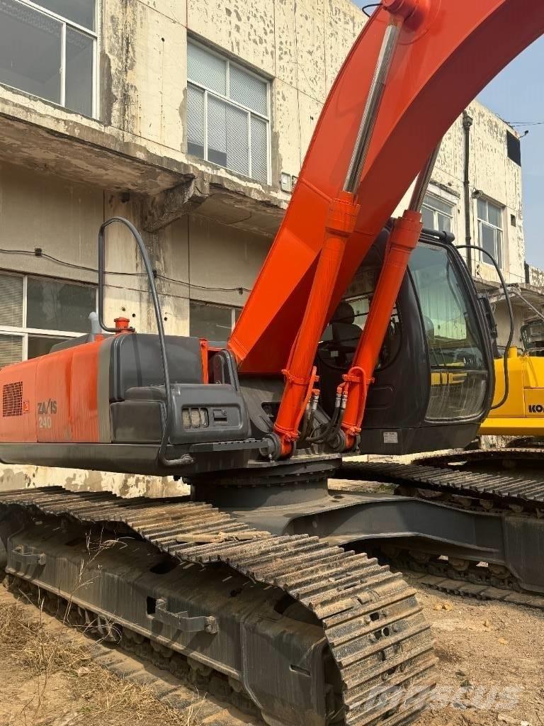 Hitachi ZX 240 Excavadoras sobre orugas