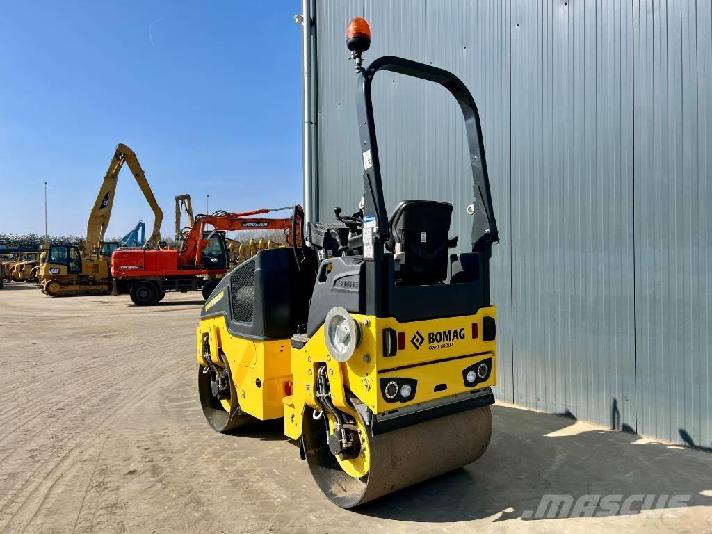 Bomag BW100 AD-5 Rodillos de doble tambor