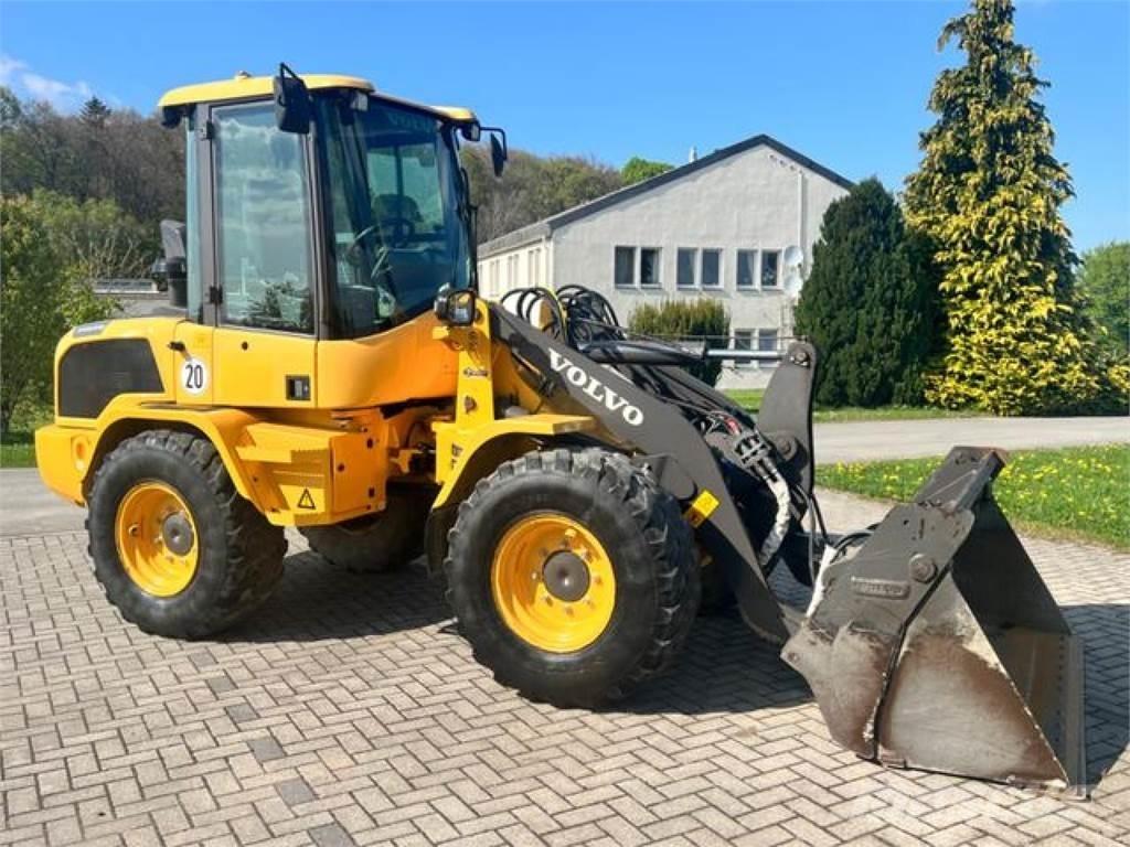 Volvo L30G Cargadoras sobre ruedas