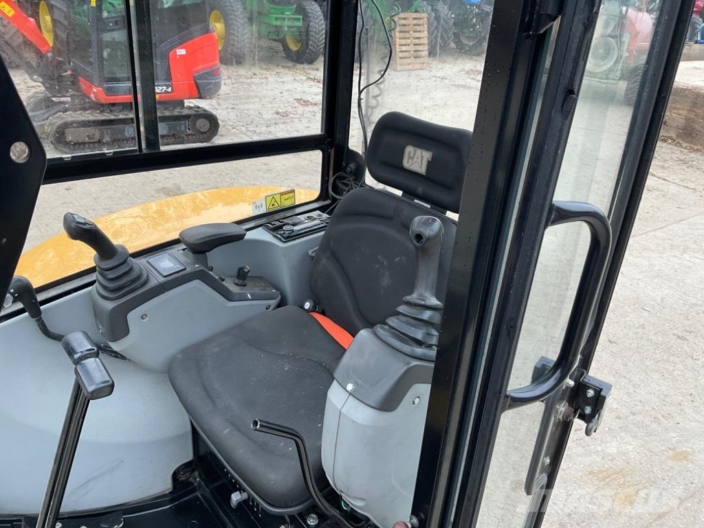 CAT 302.7 D CR Miniexcavadoras