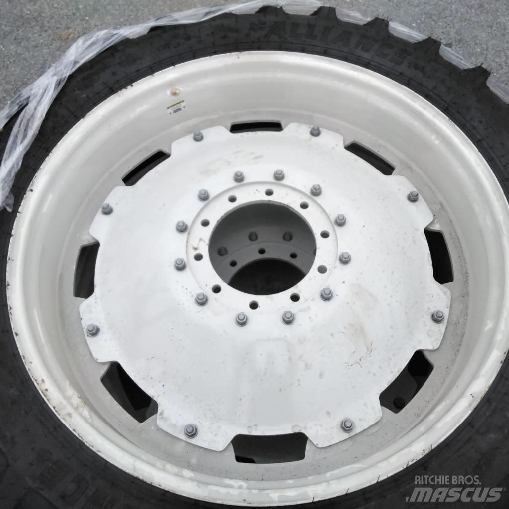 Alliance 300/95R46 Ruedas