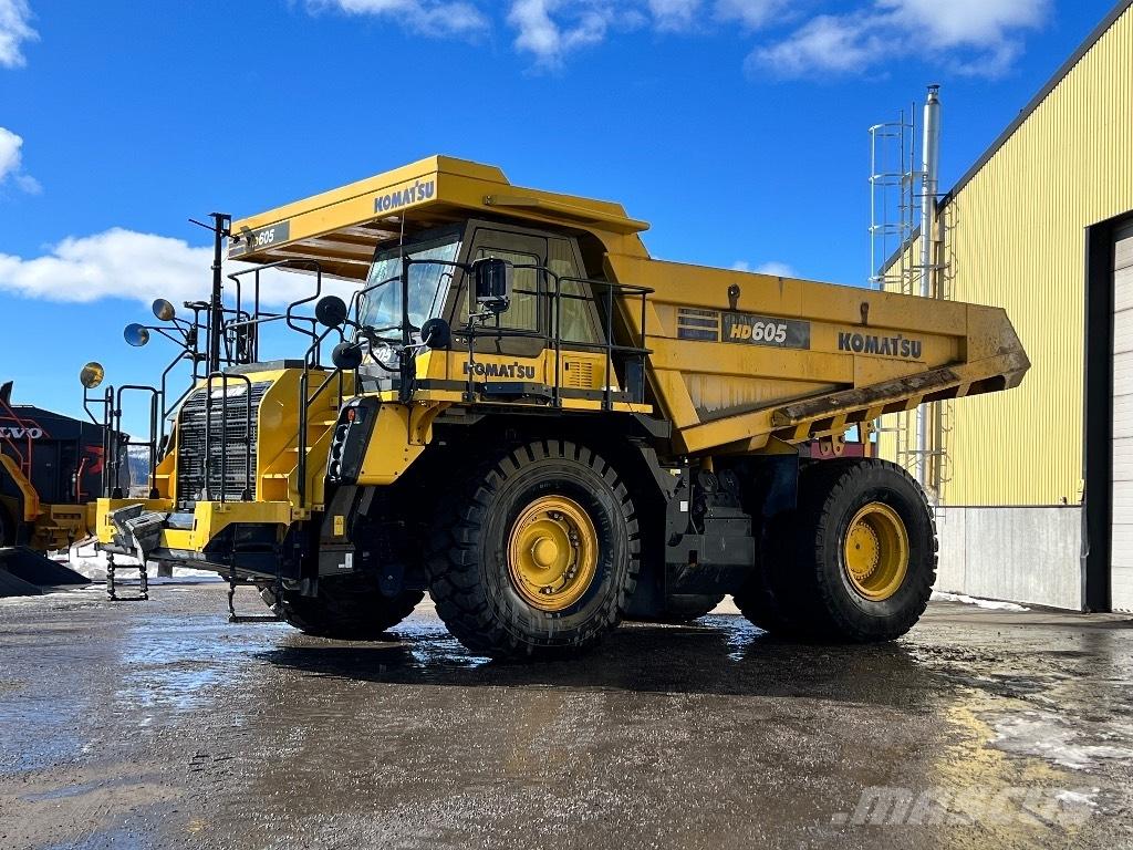 Komatsu 605-8 Camiones de volteo rigidos