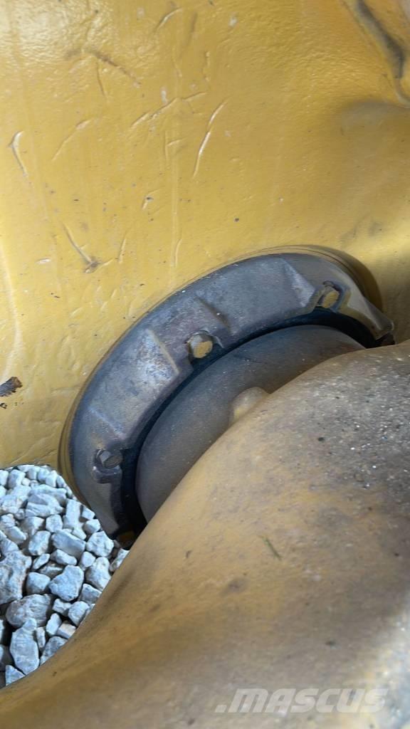 CAT D 9 N Buldozer sobre oruga