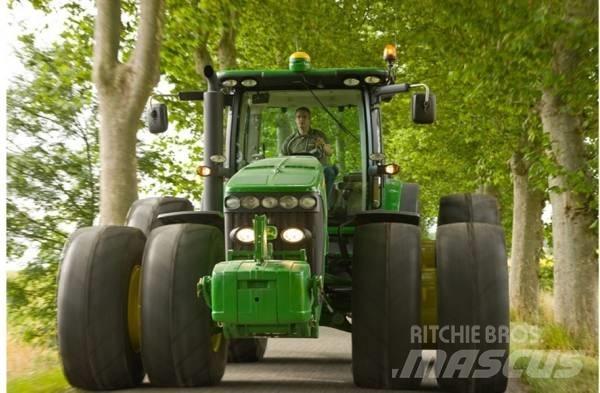 John Deere JD8270 Tractores