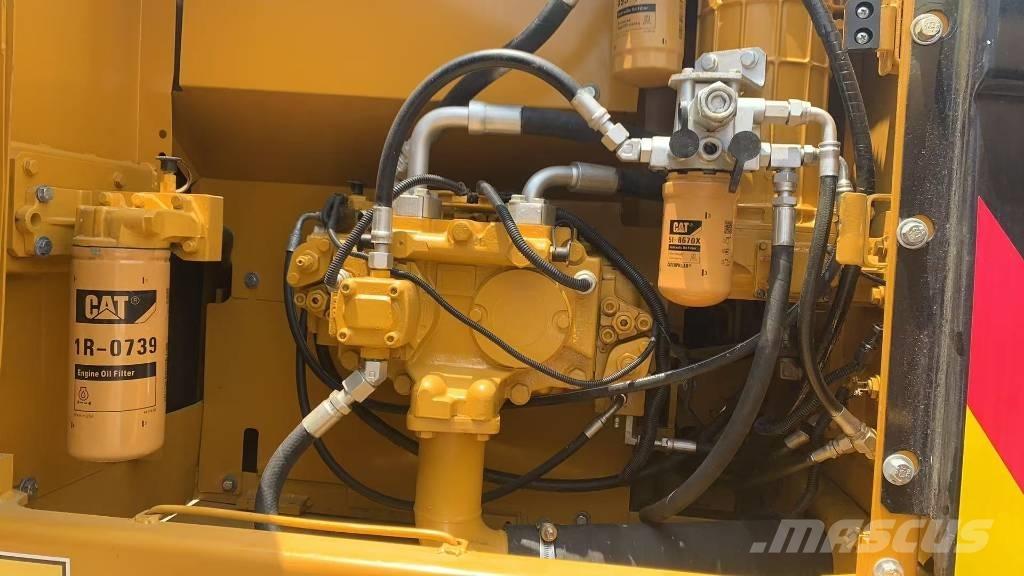 CAT 323 D L Excavadoras sobre orugas