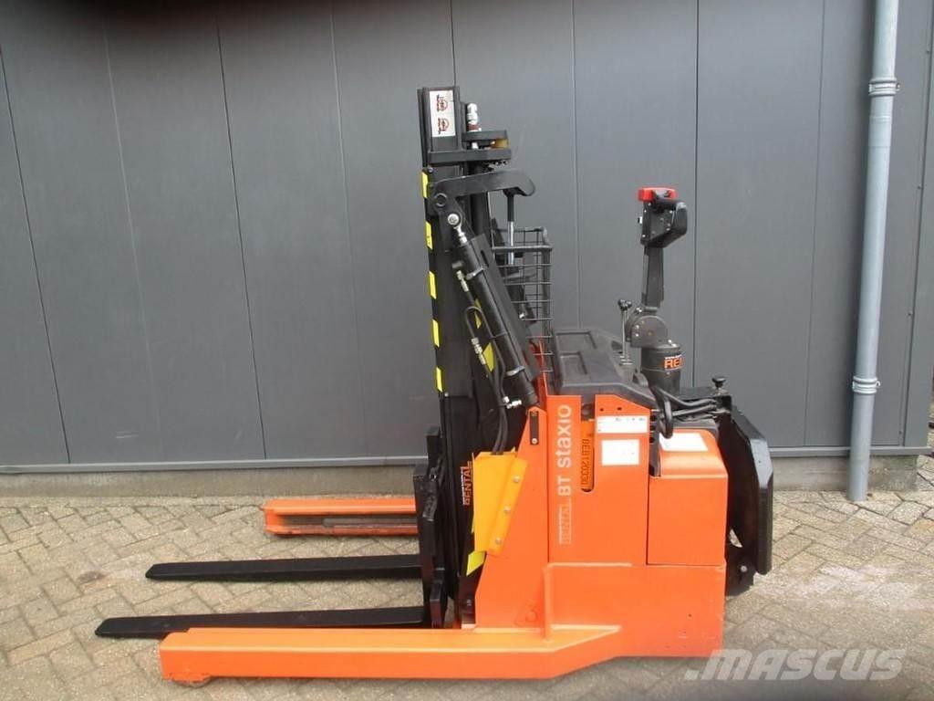 BT RWE 120 Montacargas con plataformas de baja elevación