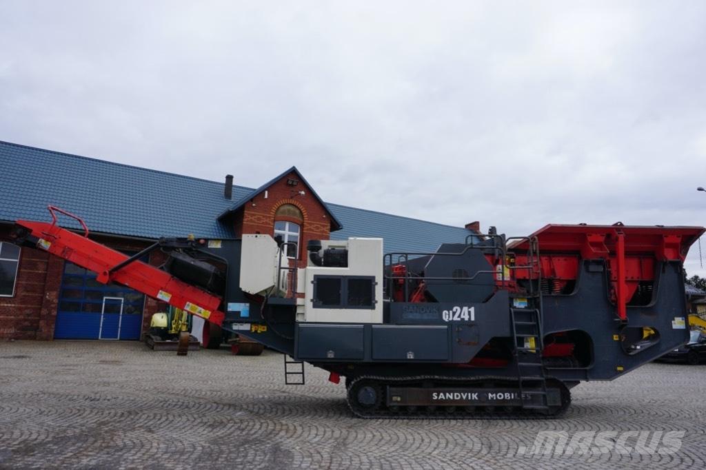 Sandvik QJ 241 Trituradoras móviles