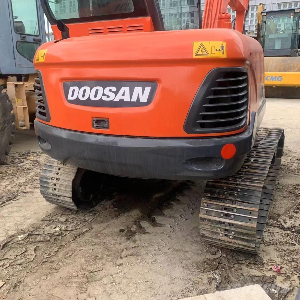 Doosan DX60 Excavadoras 7t - 12t