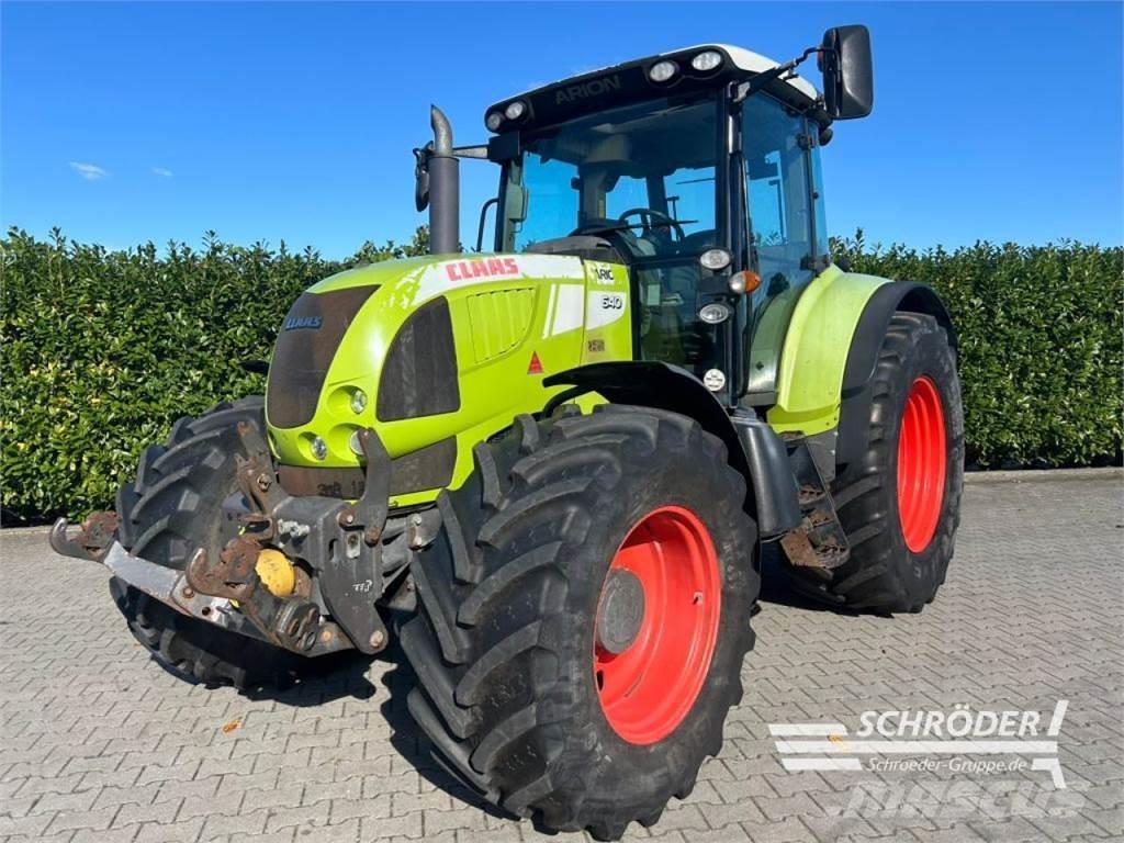 CLAAS ARION 640 Tractores