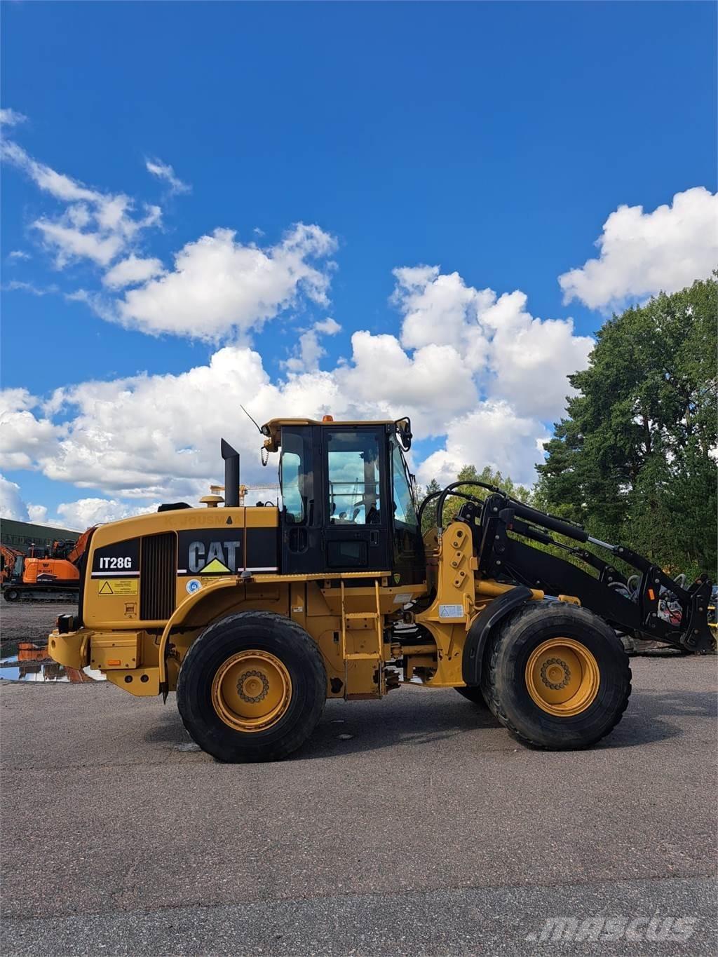 CAT it28 Cargadoras sobre ruedas
