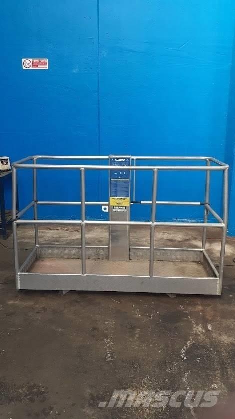 Cela DT 21 Plataformas sobre camión