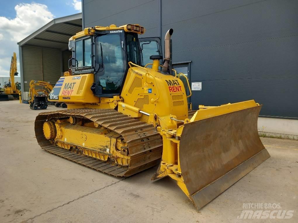 Komatsu D61PXI-24E0 Buldozer sobre oruga