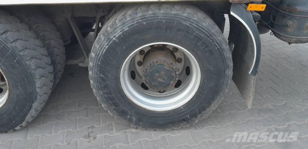 DAF 105 Camiones grúa