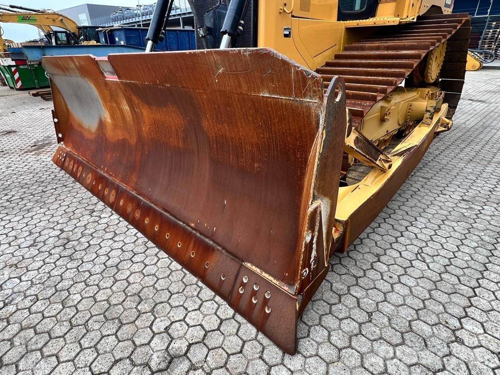 CAT D6T LGP Buldozer sobre oruga