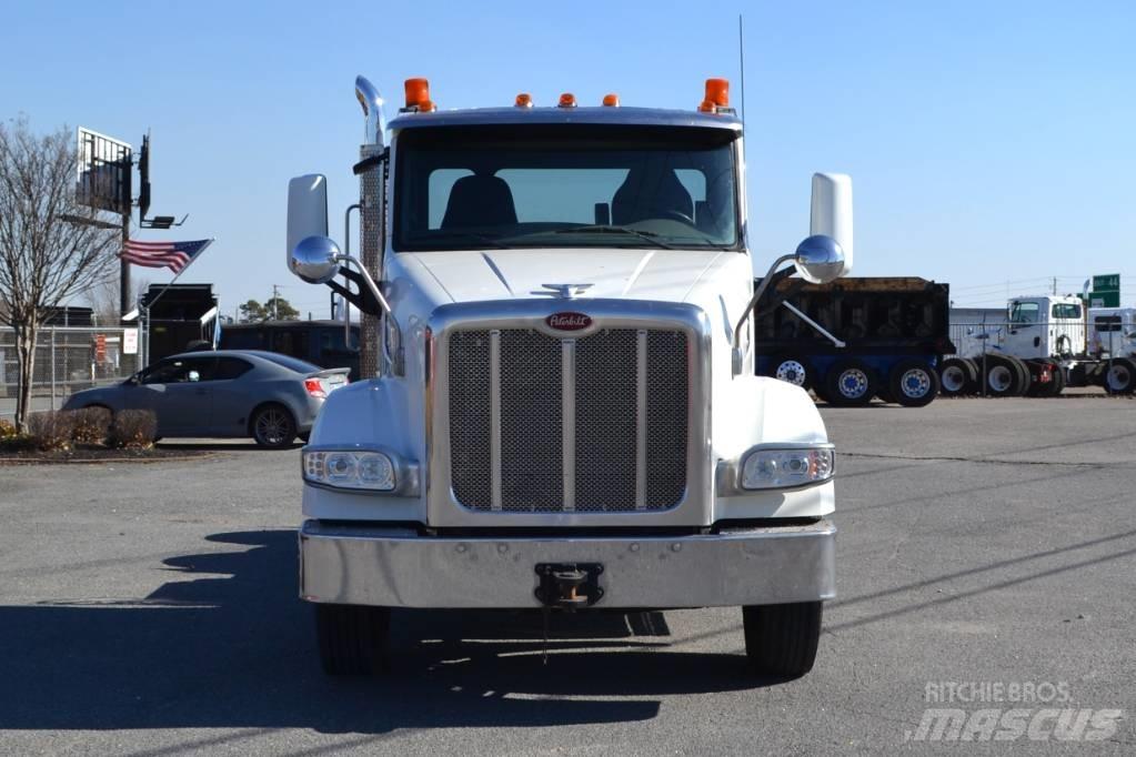 Peterbilt 567 Camiones tractor