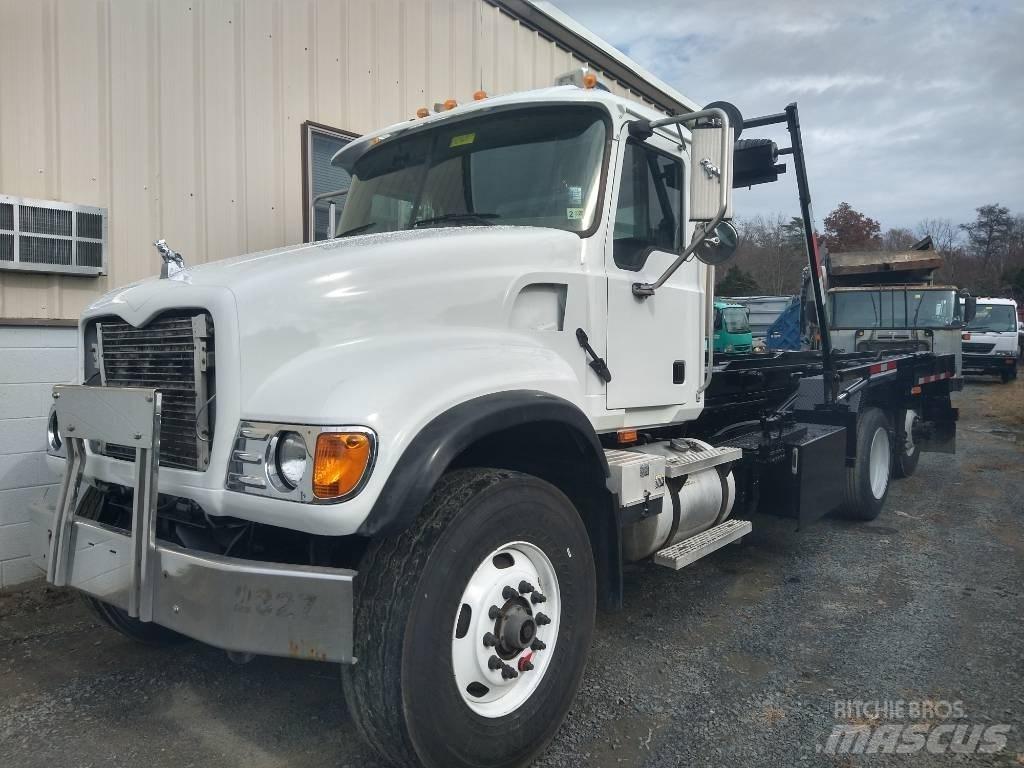 Mack CV 713 Camiones de basura