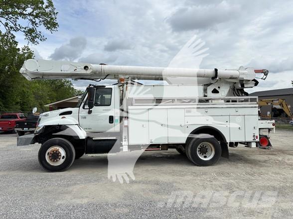 Altec AM855 Plataformas sobre camión
