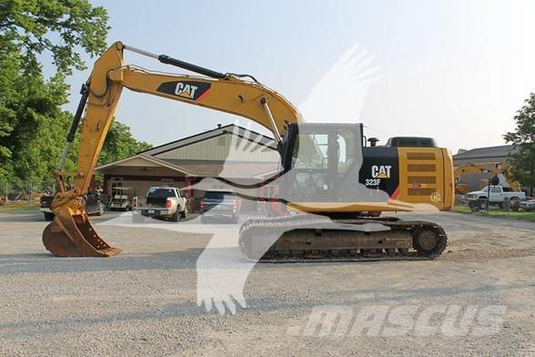 CAT 323FL Excavadoras sobre orugas