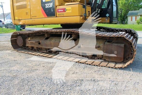 CAT 323FL Excavadoras sobre orugas