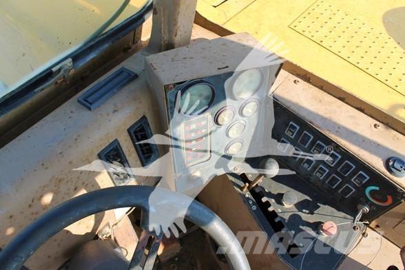 CAT 615C II Raspadoras