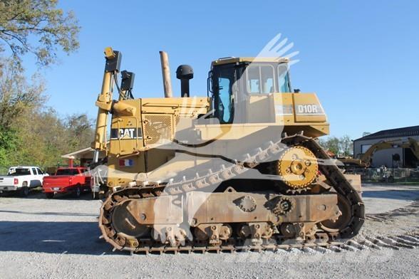 CAT D10R Buldozer sobre oruga
