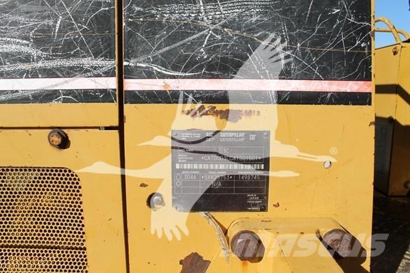 CAT D3C III Buldozer sobre oruga