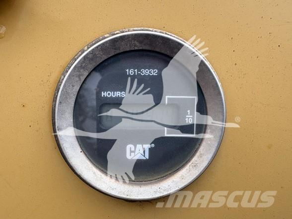 CAT D3G XL Buldozer sobre oruga