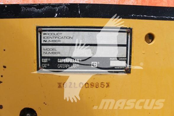 CAT D5C LGP Buldozer sobre oruga