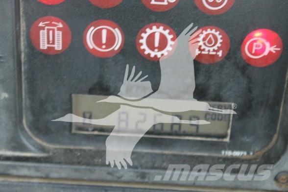 CAT D5M XL Buldozer sobre oruga