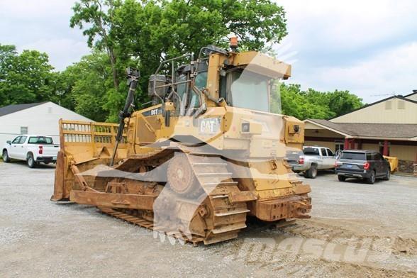CAT D6T Buldozer sobre oruga