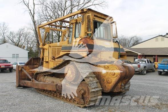 CAT D7H Buldozer sobre oruga