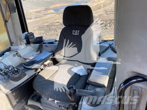 CAT D9T Buldozer sobre oruga