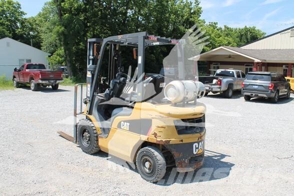 CAT GP25N Camiones diesel