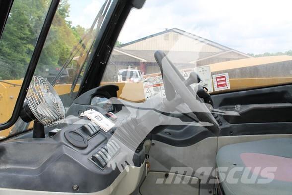 CAT TH407C Carretillas telescópicas